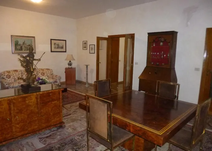 Hébergement de vacances Gianicolo Residenza Carini *